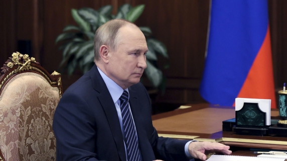 Путин подписал закон о пожизненном заключении для <b>педофил</b>ов