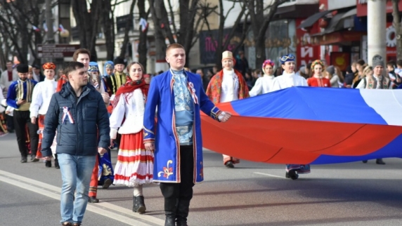 В Крыму начались грандиозные торжества в честь пятилетней годовщины референдума о воссоеди...