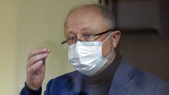 Суд в Кемерове оставил под арестом собственника шахты «Листвяжная» Федяева