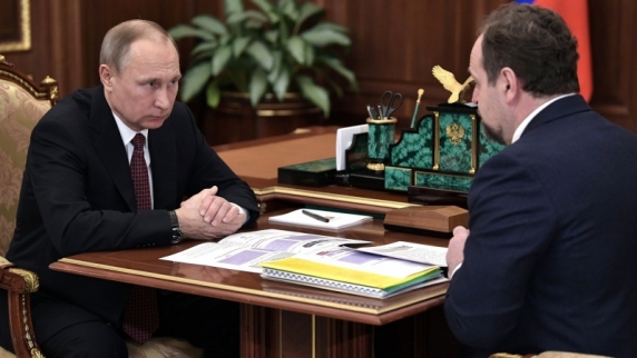 Самые острые проблемы экологии обсудил Владимир Путин с главой Минприроды Сергеем Донским
