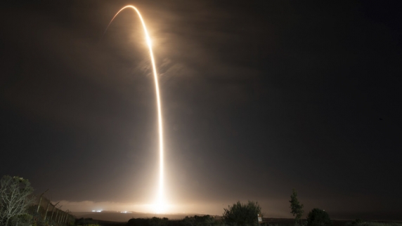 Фрагмент ракеты-носителя Falcon 9 прошёл на расстоянии около 5 км от МКС