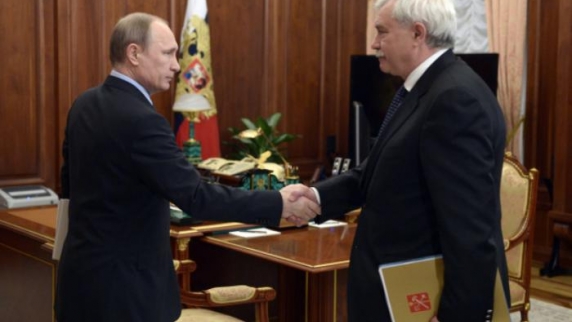 Путин наградил губернатора Петербурга орденом "За заслуги перед отечеством"