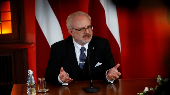 Президент Латвии обсудил с главой Польши ситуацию на границе с Белоруссией