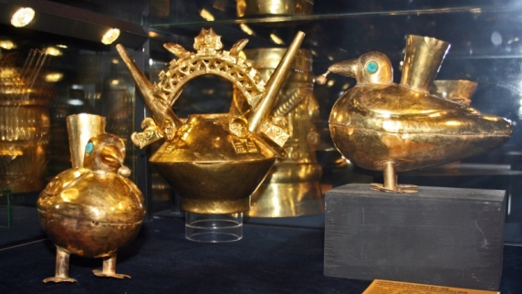 В Санкт-Петербург из Перу привезли золото инков
