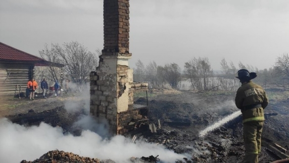Рослесхоз: в Красноярском крае в результате пожаров сгорело 350 домов