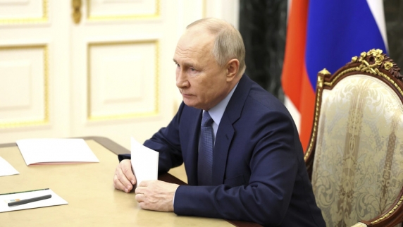 Путин: в России выдали более 800 кредитов по программе промышленной ипотеки