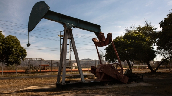 Минфин США разрешил проведение части операций с нефтегазовым сектором Венесуэлы