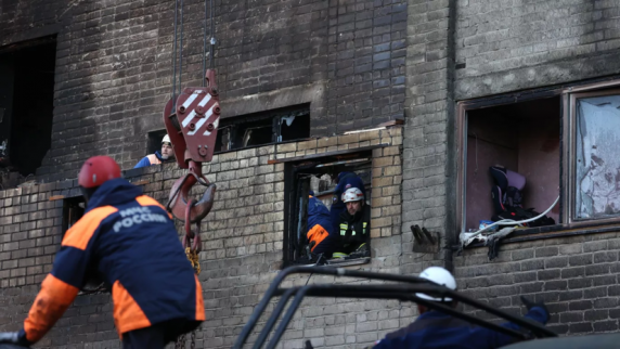Мэр Нижневартовска заявил, что специалисты обследуют дом после частичного обрушения