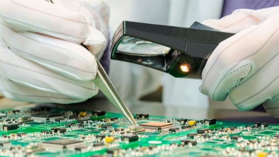 В России запущено новое производство микросхем и транзисторов
