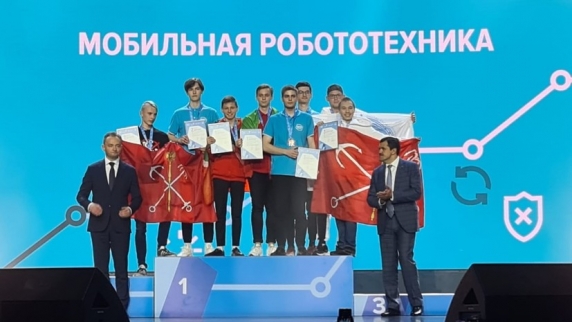 <b>Студенты</b> из Петербурга заняли 12 призовых мест на чемпионате DigitalSkills в Казани
