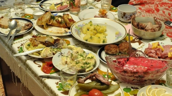 Диетолог Ионова назвала самые вредные блюда новогоднего меню