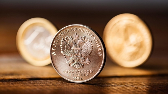 Экономист Масленников объяснил снижение курсов евро и доллара по отношению к рублю