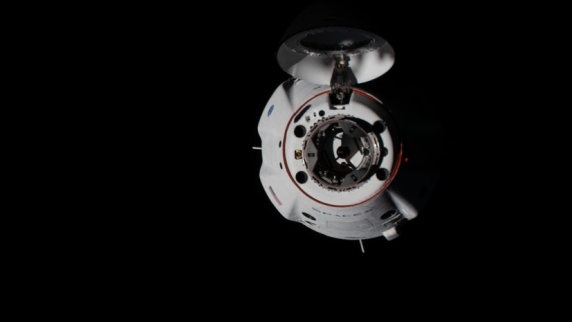 Отстыковка грузового корабля Dragon от МКС перенесена на 8 июля