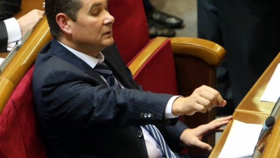 Украинский депутат заявил, что передал США компромат на Порошенко