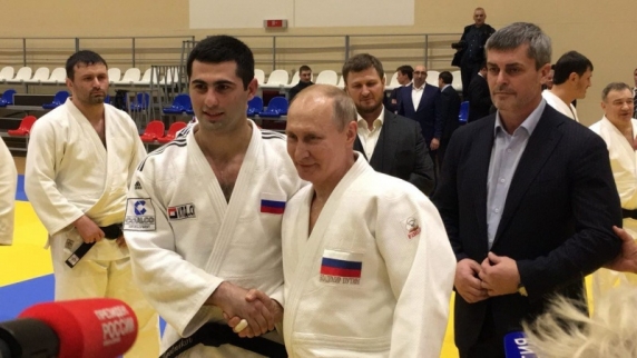 Владимир Путин в Сочи провел обстоятельный <b>разговор</b> о будущем дзюдо и других видов ...