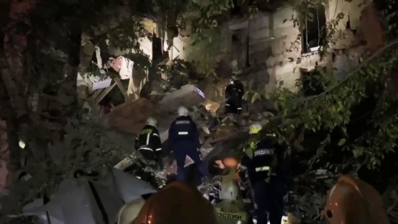 Житель разрушенной пятиэтажки в Астрахани вышел из дома за мгновение до ЧП