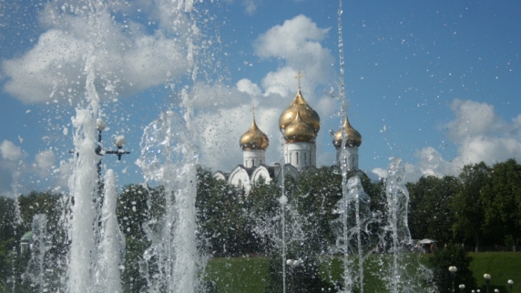По всей России православные верующие отмечают День крещения Руси