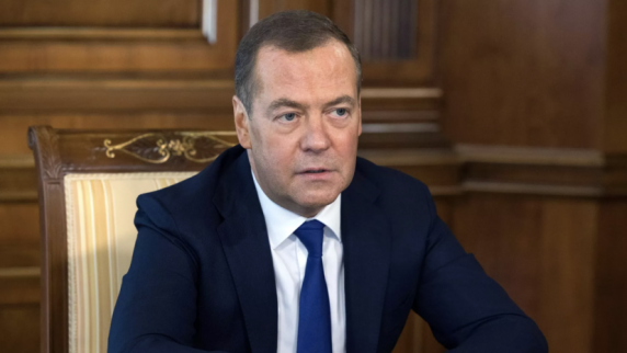 Медведев назвал Великобританию извечным врагом России