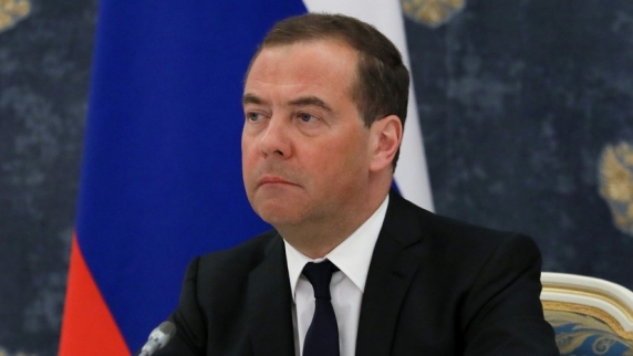 Медведев: власти Германии действуют как враги России и при этом «удивляются проблемам»