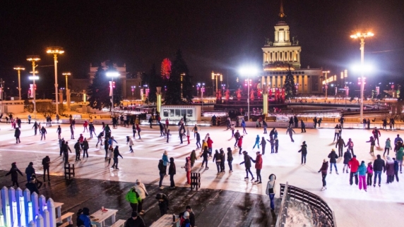 В Москве ожидают почти 50 миллионов человек на объектах для зимнего <b>отдых</b>а