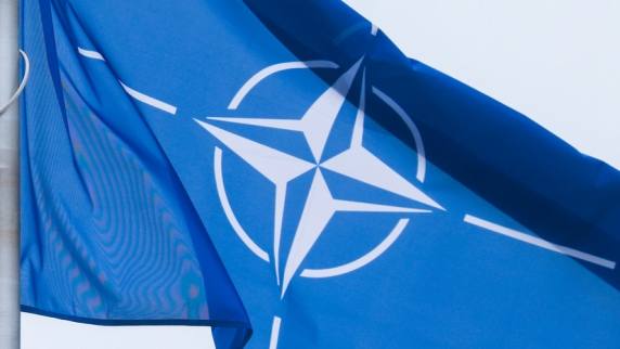 TAC: расширение <b>НАТО</b> на восток привело к эскалации ситуации на Украине