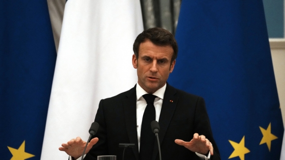 Французский лидер Макрон заявил об ощутимом напряжении на переговорах с Путиным