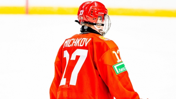 Гол Мичкова помог России обыграть Швейцарию на МЧМ-2022 по хоккею