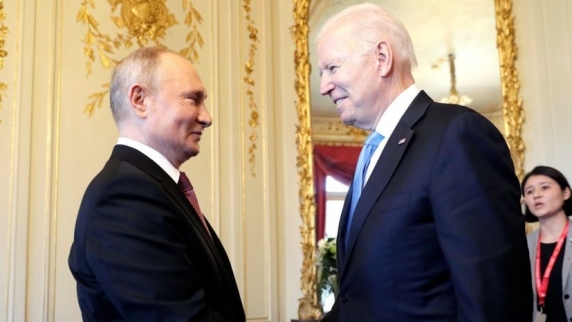 В Кремле не исключает нового телефонного разговора между Путиным и Байденом