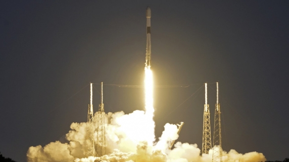 SpaceX запустила ракету Falcon 9 с итальянским радиолокационным спутником