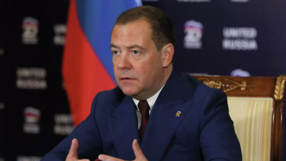 Медведев призвал цифровизировать <b>военкомат</b>ы