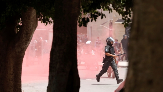 В ряде городов Туниса прошли акции протеста