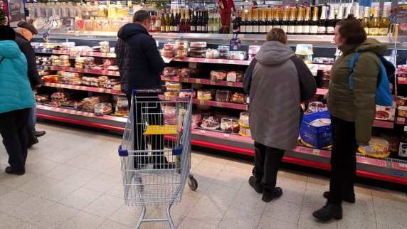 Экономист Беляев допустил рост цен на продукты длительного хранения с 1 декабря