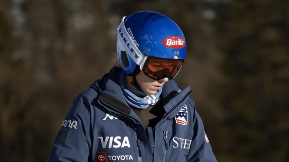 Американская горнолыжница Шиффрин попала в больницу после падения на Кубке мира