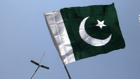 При подрыве автобуса в <b>Пакистан</b>е погибли не менее десяти человек