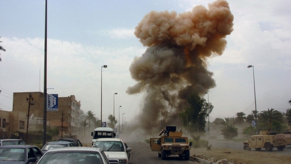 В Кабуле недалеко от американского посольства прогремел мощный взрыв