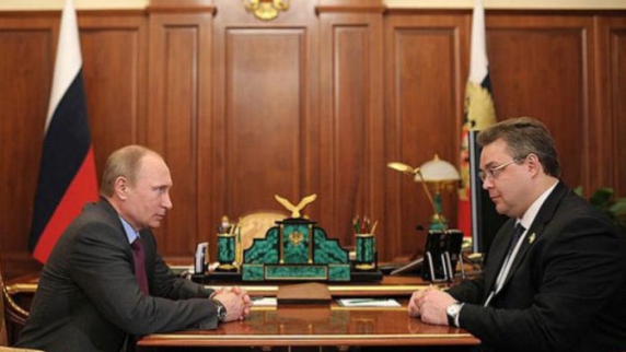 Президент Владимир Путин встретился с губернатором Ставропольского края Владимиром Владими...