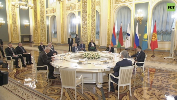 В Кремле начался саммит лидеров <b>ЕАЭС</b>