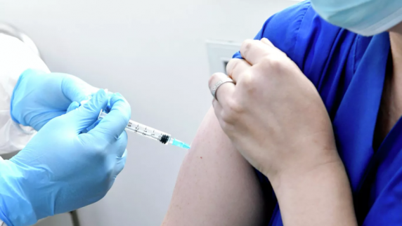 В <b>Крым</b> поступила первая партия насадок-распылителей для интраназальной вакцинации о...