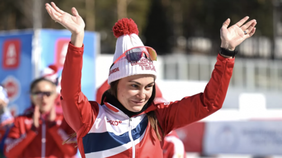 Кулешова победила в гонке на 50 км свободным стилем на Югорском марафоне