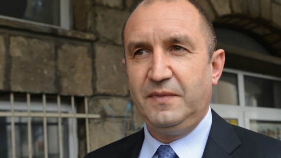 Новый президент Болгарии решил помирить Россию и НАТО