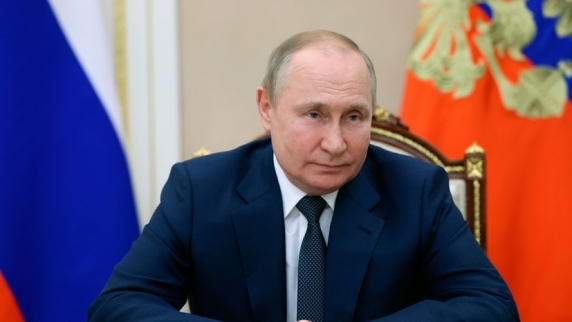 Путин заявил, что годовая <b>инфляция</b> в России к концу апреля опустится ниже 3%