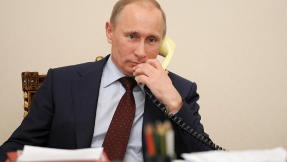 Международный <b>телефонный разговор</b> Владимира Путина