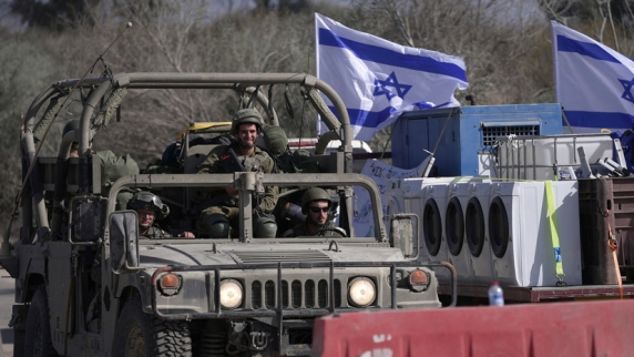 Израиль начал подготовку к освобождению 42 палестинцев в рамках сделки с ХАМАС