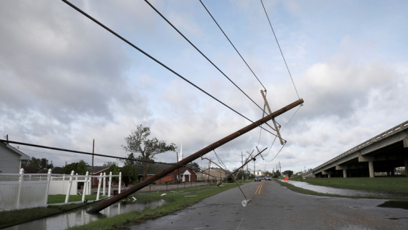 Более 1,1 млн жителей США остались без электричества из-за <b>ураган</b>а «Ида»