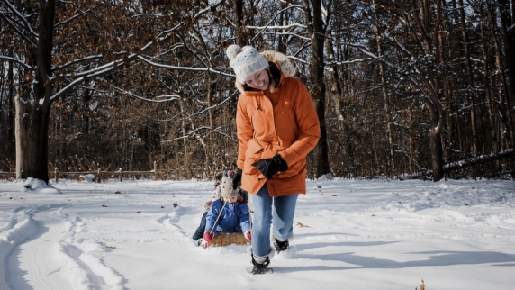 Специалист Мустафина дала советы, как выбрать санки и снегокат