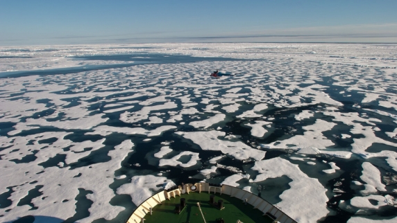 Россия и КНР договорились углублять кооперацию по устойчивому развитию Арктики