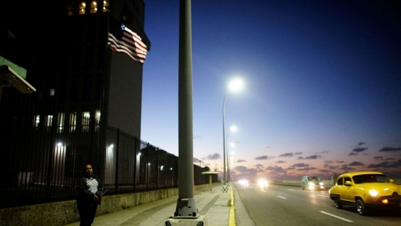 Байден: США работают над увеличением штата своего посольства на Кубе