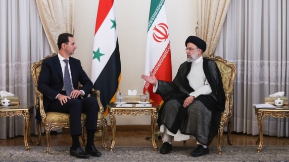 Президенты Сирии и <b>Иран</b>а отметили, что однополярный мир исчезает