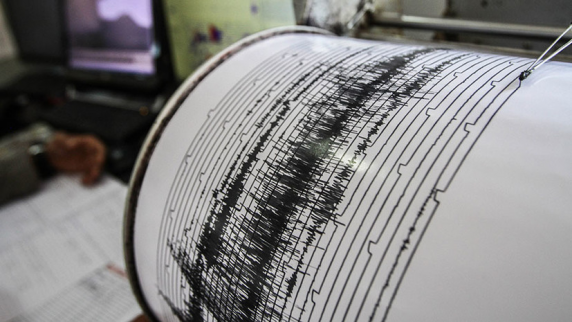Землетрясение магнитудой 6,2 произошло у побережья Индонезии