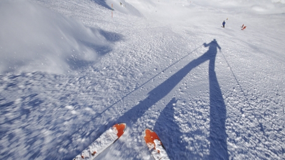 Четырнадцатилетний подросток погиб во время спуска на горнолыжной базе на Камчатке